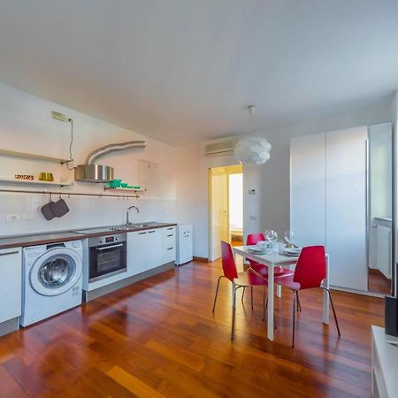 Apartament Cozy Flat 500M From Affori Fn! Mediolan Zewnętrze zdjęcie