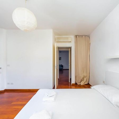 Apartament Cozy Flat 500M From Affori Fn! Mediolan Zewnętrze zdjęcie